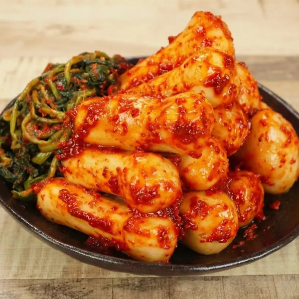 총각김치 시켰더니 받자마자는 겉절이더라고요, 익는 데 일주일 — 마주 온정 총각김치 2kg